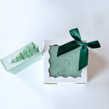 Load image into Gallery viewer, Tree Farm Artisanal Soap
