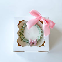 Load image into Gallery viewer, Frosted Wreath Artisanal Soap
